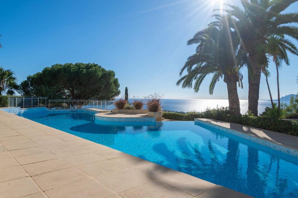2-Br Panoramic Views Top Floor Cannes - 3