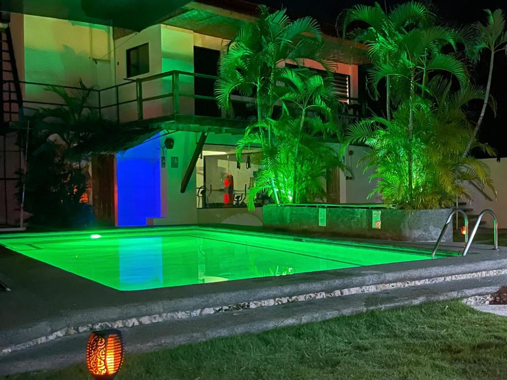 Swimming pool