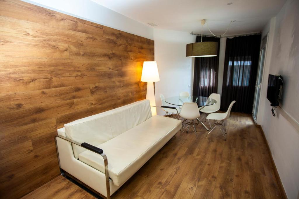 DragonTree Barcelona - apartamentos turisticos 5 min from the BEACH - 4