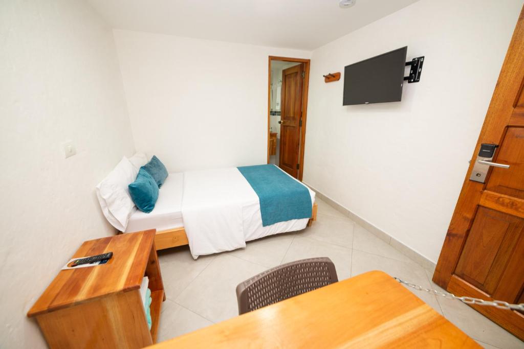 Hotel Santa Laura - 1