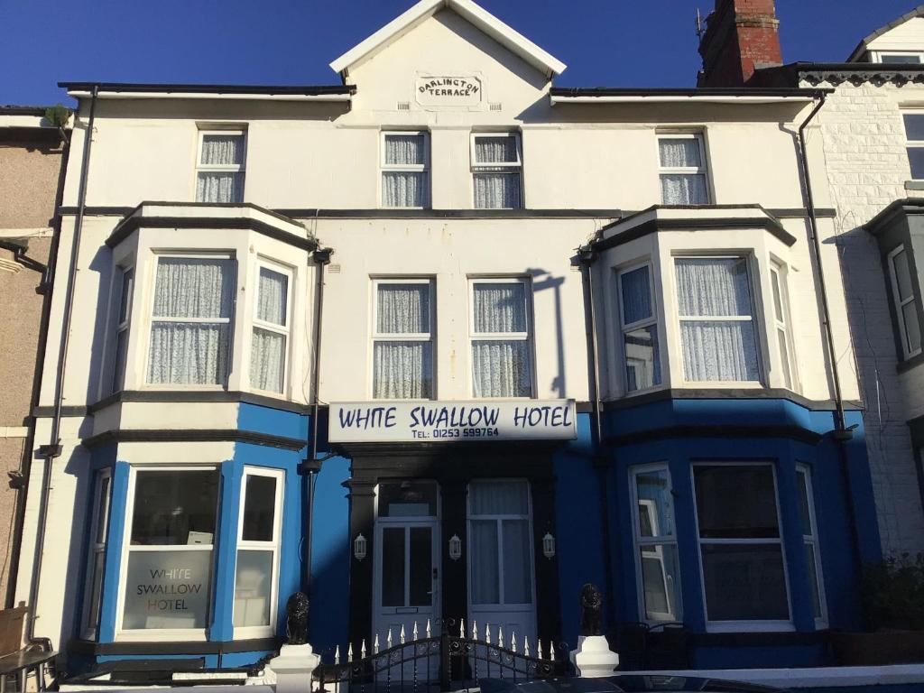 White Swallow Hotel photo 7
