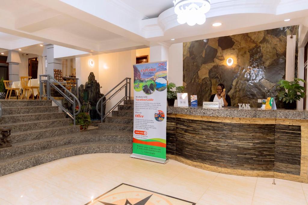 The Nest Guesthouse フロント・ロビー