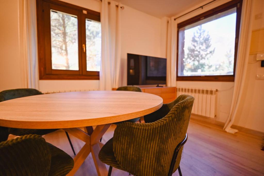 Con Parking y Escritorio I Apartamento en Incles I AndStay - 5