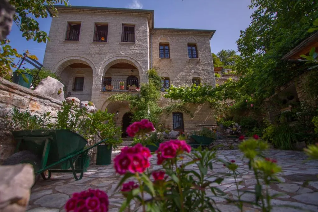 Casa Calda, hotel v destinaci Sirako