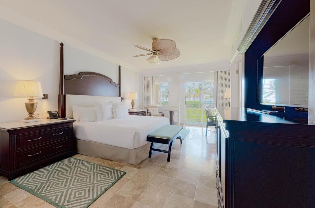 Royal Hideaway Playacar All-Inclusive Adults Only Resort - 2