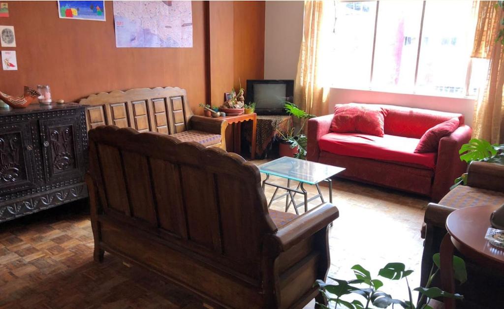 Departamento céntrico cerca al Centro histórico - 1