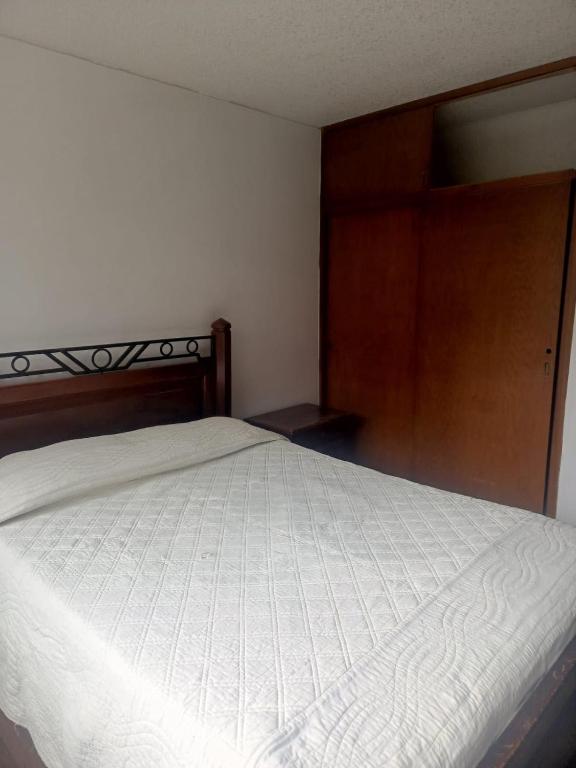 Departamento céntrico cerca al Centro histórico - 4