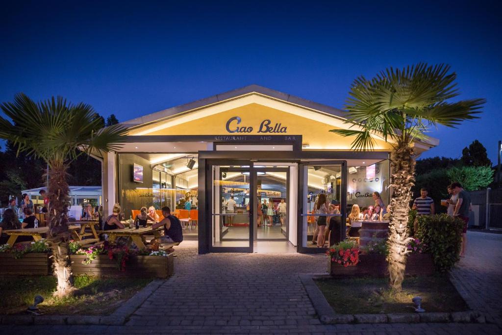 hu 베네치아 캠핑 인 타운 호텔 상세 정보