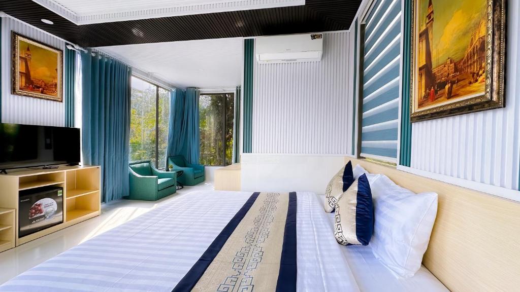 Shared lounge/TV area, Mai Phuong Resort Phu Quoc  in Phu Quoc Island