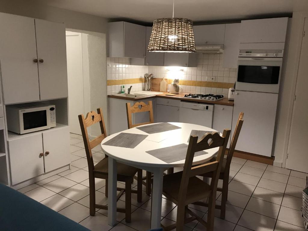Appartement Chalet 2 Chambres - 6 Pers, Wifi, Parking - FR-1-836-27 - 2