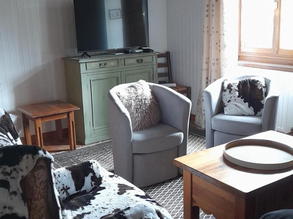 Appartement de charme 3 chambres avec jardin - Animaux admis, Parking - 6 personnes - FR-1-836-47 - 2