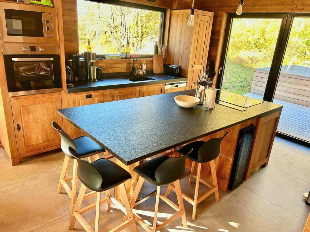 Chalet de standing 12 personnes à Nancroix, avec WIFI et parking privé - FR-1-411-1005 - 3