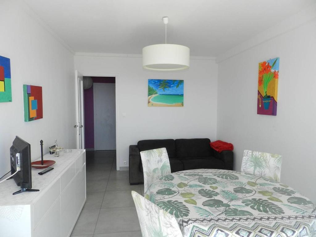 Appartement 2 pièces avec vue mer et parking, Le Lavandou - FR-1-251-887 - 2