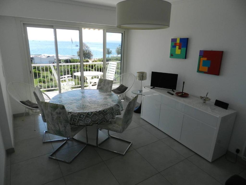 Appartement 2 pièces avec vue mer et parking, Le Lavandou - FR-1-251-887 - 3