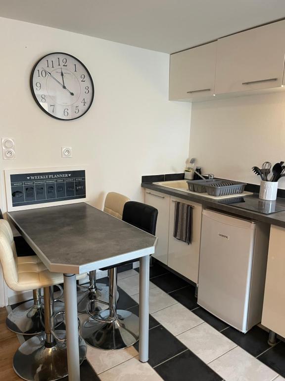 T2 Cosy avec jardin et parking gratuit à Troyes - 3