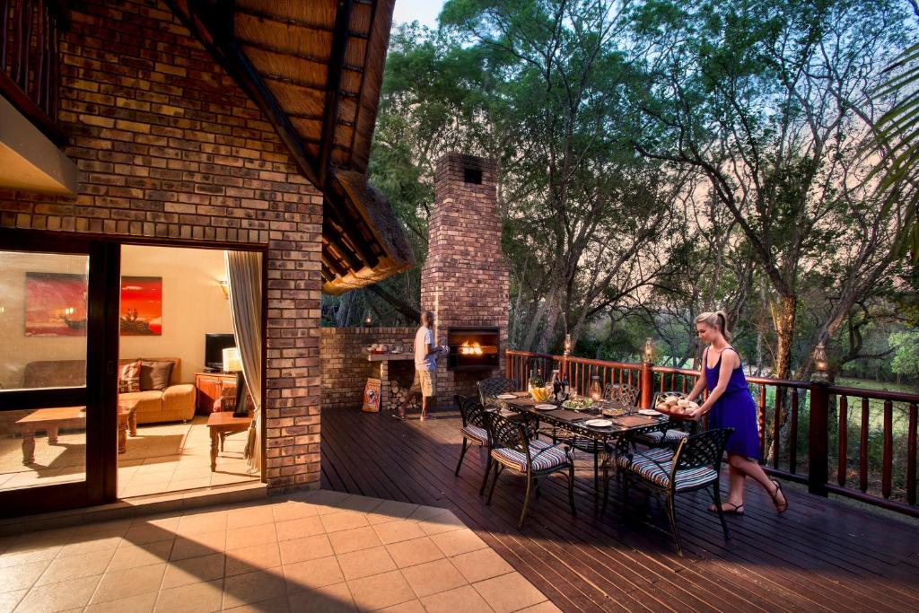 クルーガーパークロッジ (Kruger Park Lodge) バルコニー/テラス