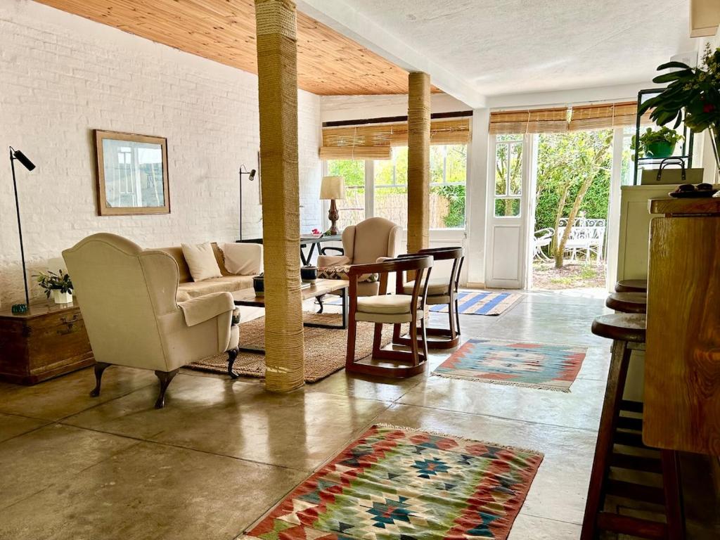 Casa entera, 3 dormitorios, diseño y jardín con parrillero - 3