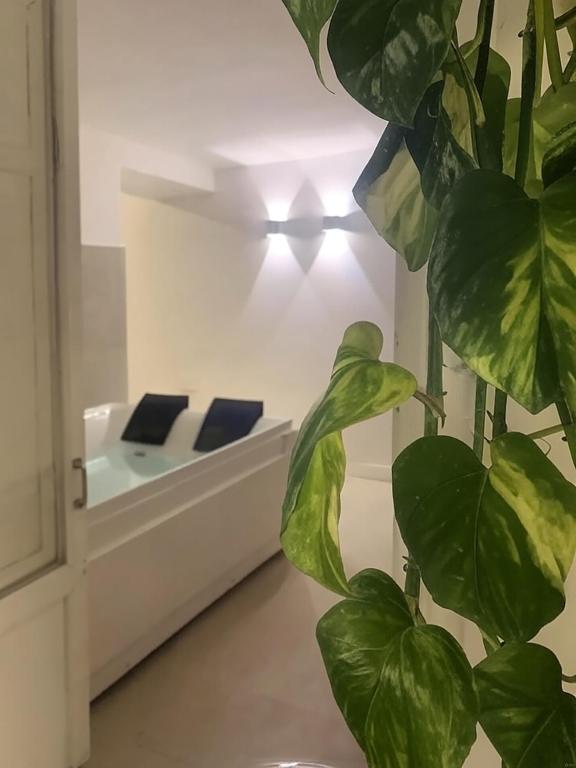 Loft35 - Vasca Idromassaggio - Nel cuore di Palermo - Self check-in - 2