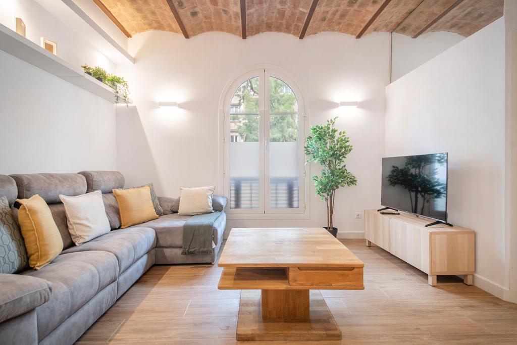 You Stylish Uptown Barcelona Apartments - 1
