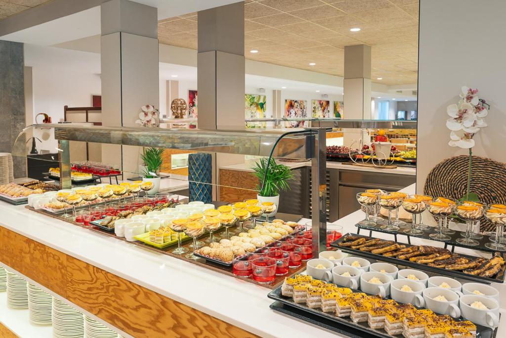 FERGUS Club Pineda Splash — Restauracje i bary in Pineda de Mar, Katalonia