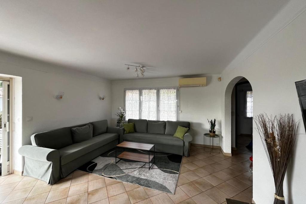 House with pool and stunning views in Fréjus - 2