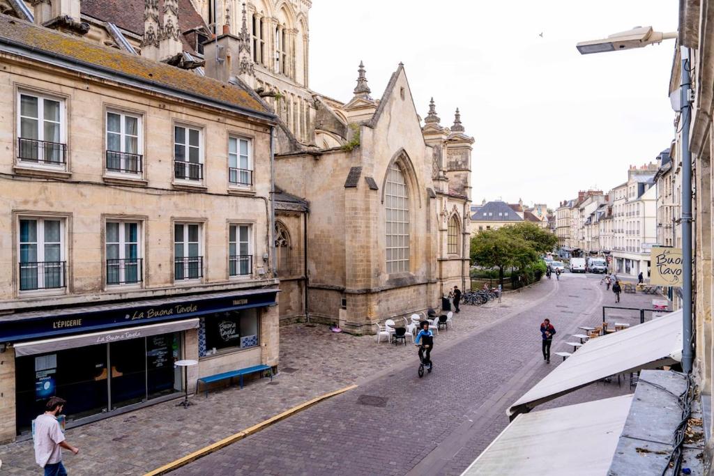 Appartement avec terrasse - place Saint-Sauveur - Caen - 3