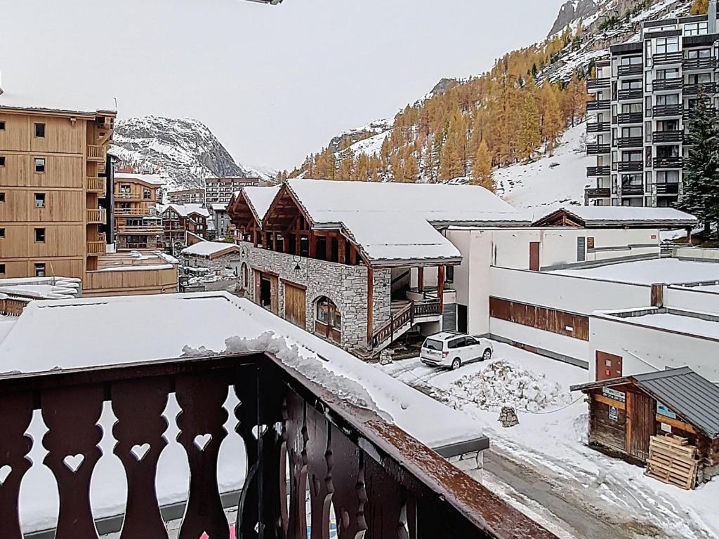 Appartement rénové au coeur de Val-d'Isère - FR-1-518-25 - 3