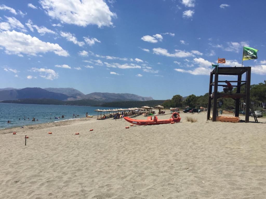 Elaianthos 1 photo