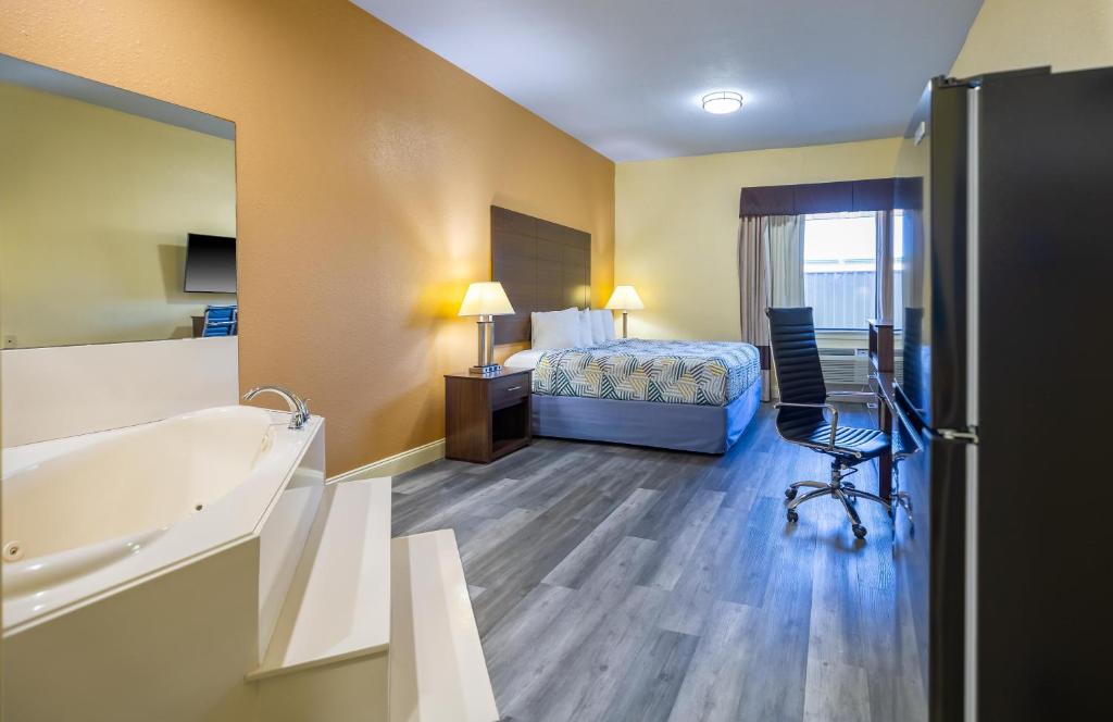 Studio 6 Suites Pasadena, TX