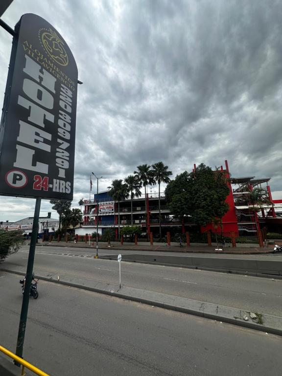 Hotel Alojamientos Villavicencio - 4
