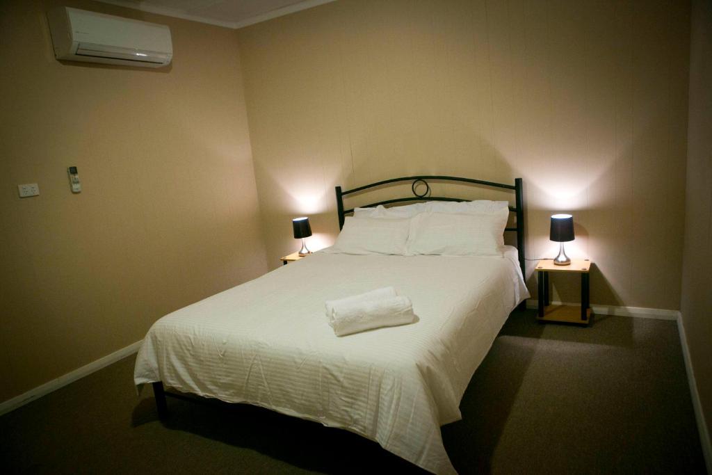 Cave Place Units photo