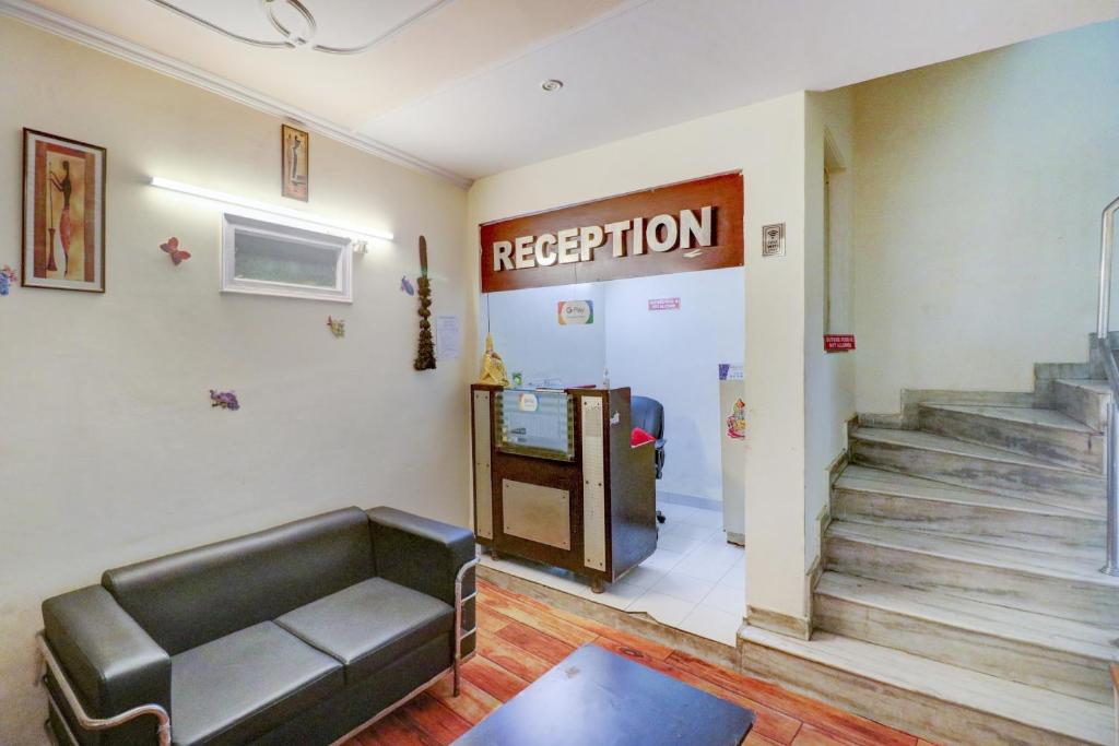 フロント・ロビー