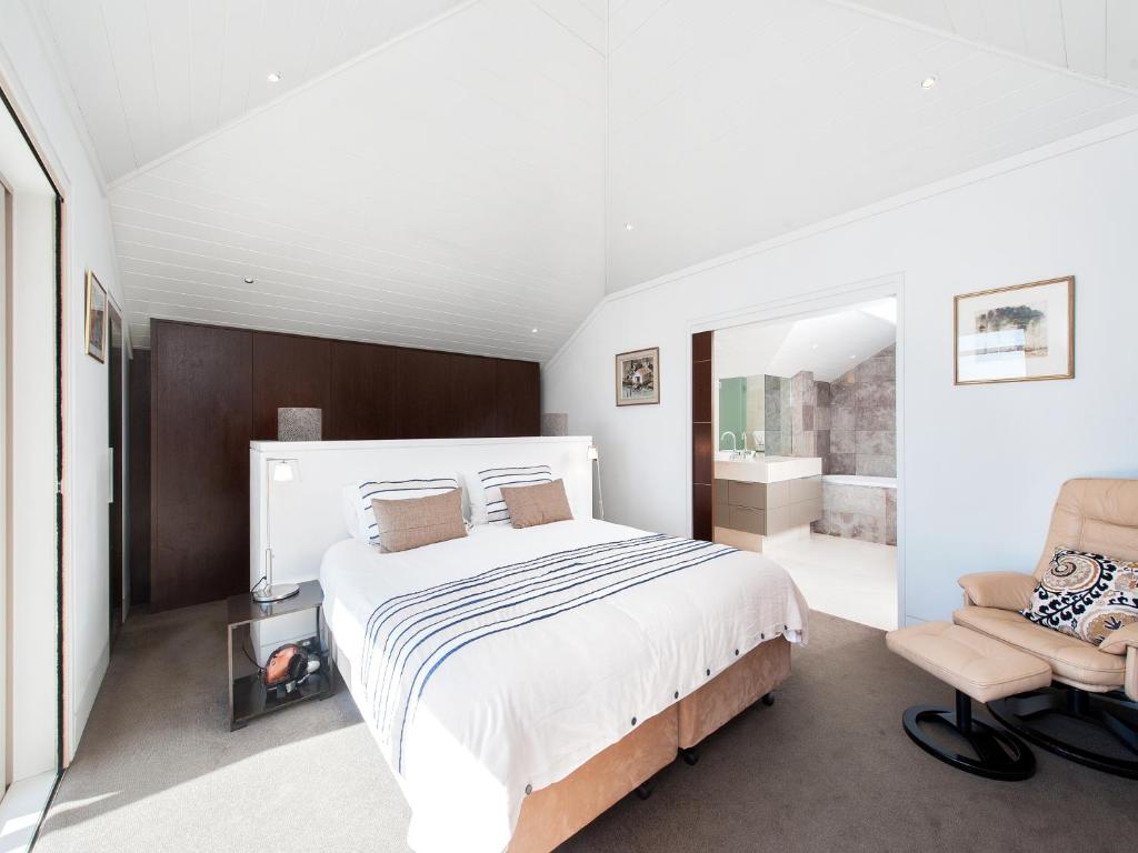 Luxury Four-Bedroom Penthouse 303