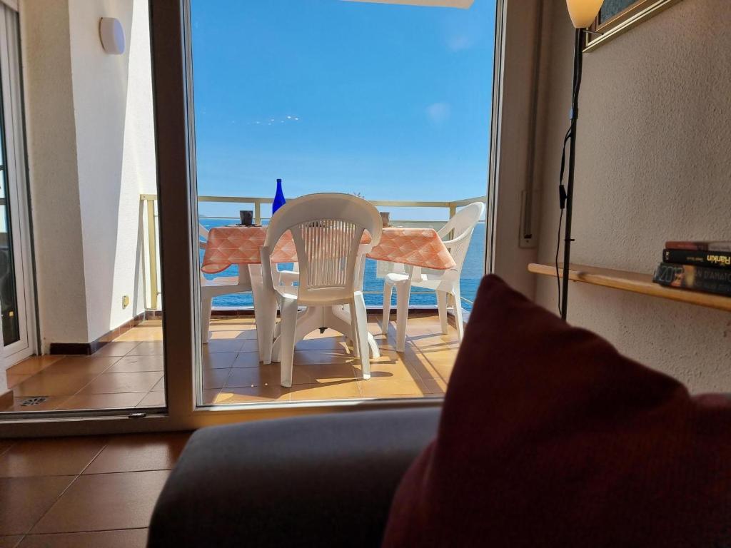 Apartamento acogedor con terraza y piscina en L'Escala - HISP-236-120 - 4