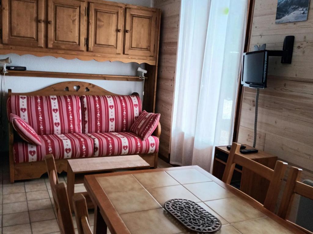 Studio cosy avec terrasse, 4 pers, parking privatif - FR-1-836-35 - 3