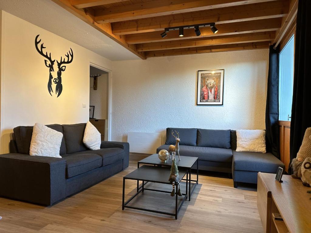 Duplex 4 chambres, centre à 4min, skibus à la porte, WiFi - FR-1-836-53 - 3