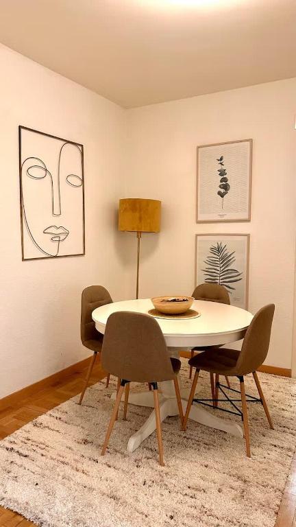 Entire Apartment 2 Bedrooms Up to 4 Guests - 3