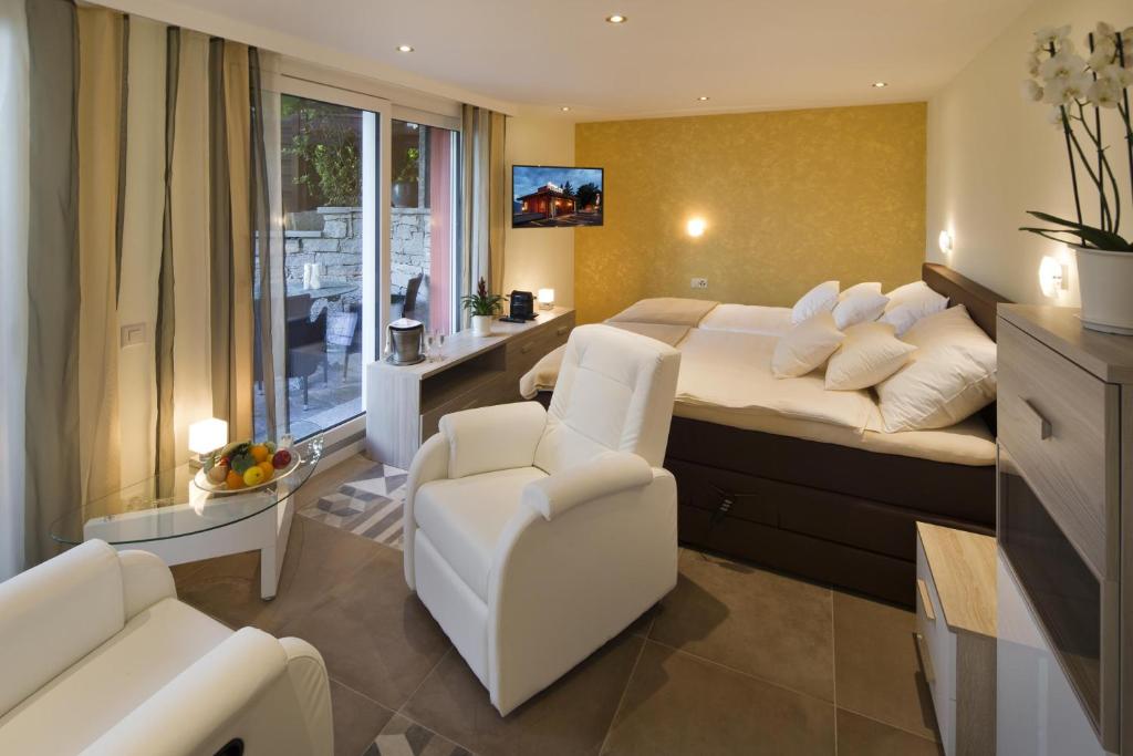 Boutique Hotel Albergo Brione photo