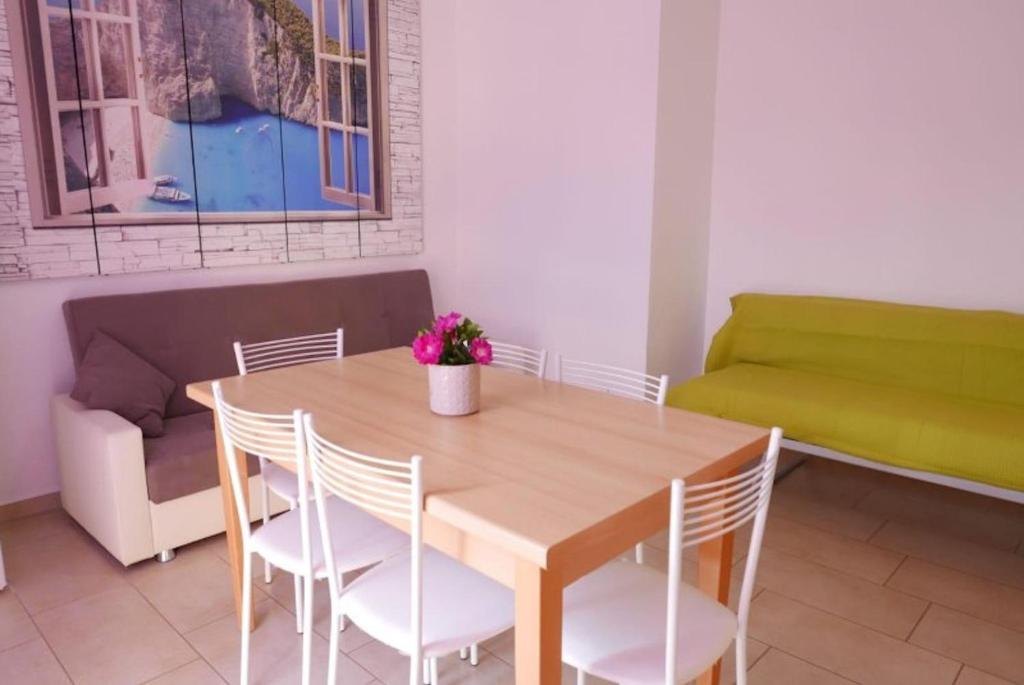 Convenient flat close to the beach - 1