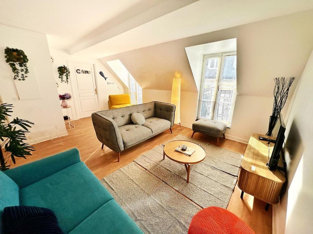 Celine 31 Bright Apartment Between Champs Élysée and Eiffel Tower - 5