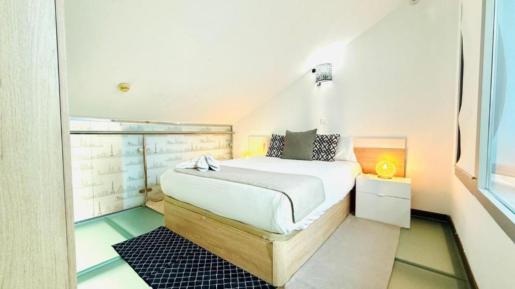 Seasonal Living Lumen Triplex - 4