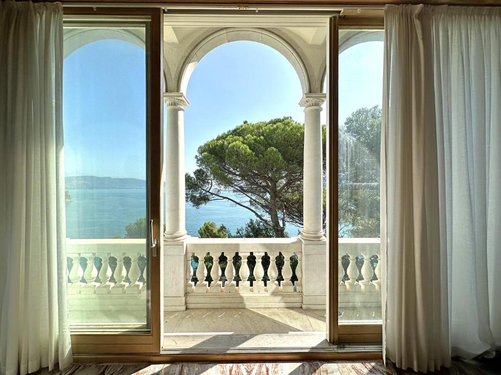 Villa Doria 16 Pax by VILLASRETREATS - 2