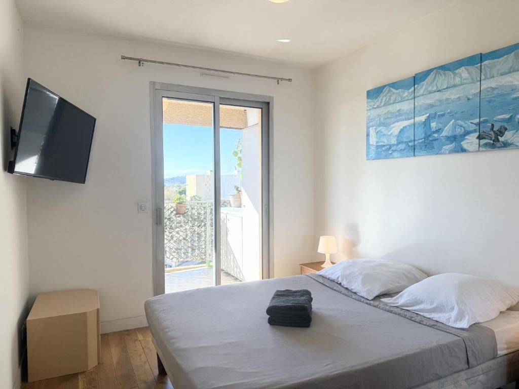 2 pièces cosy avec grande terrasse & piscine - 2