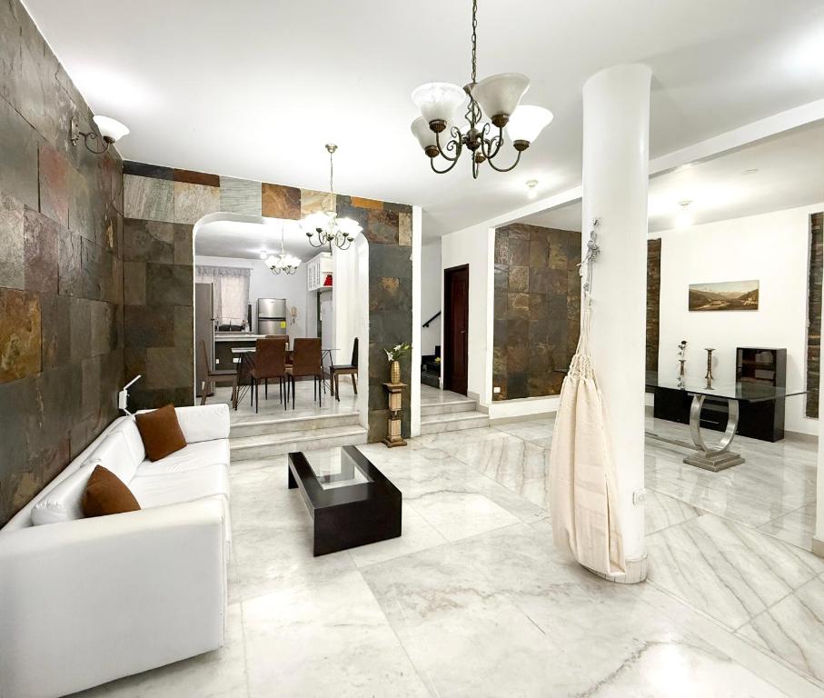 Habitaciones Privadas, Guayaquil - 1