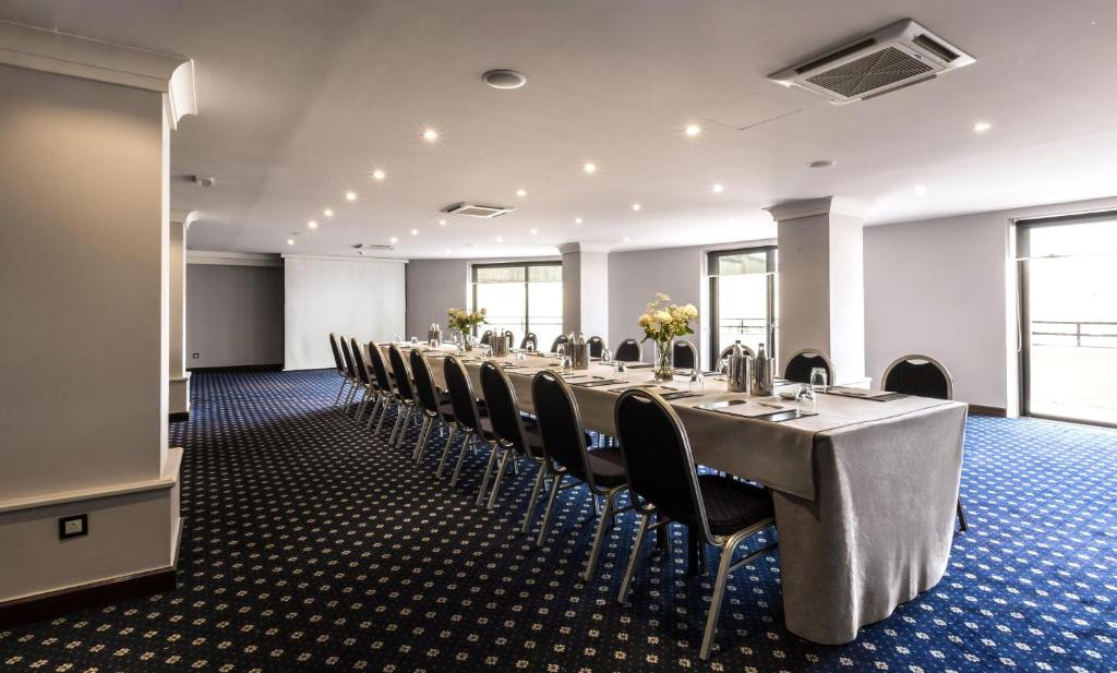 Tárgyalóterem/bálterem