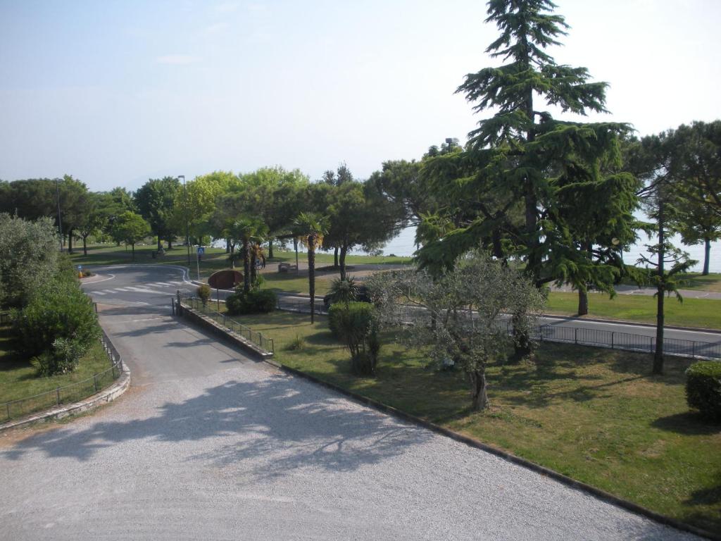 Hotel Mirabello — Beach in Sirmione, Lombardy