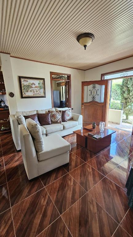 Casa campestre cerca de termales con WiFi y parqueadero - 3
