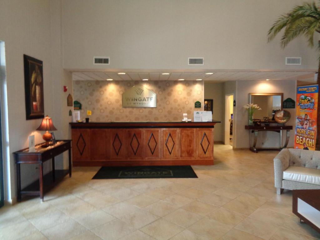 Wingate by Wyndham Destin photo