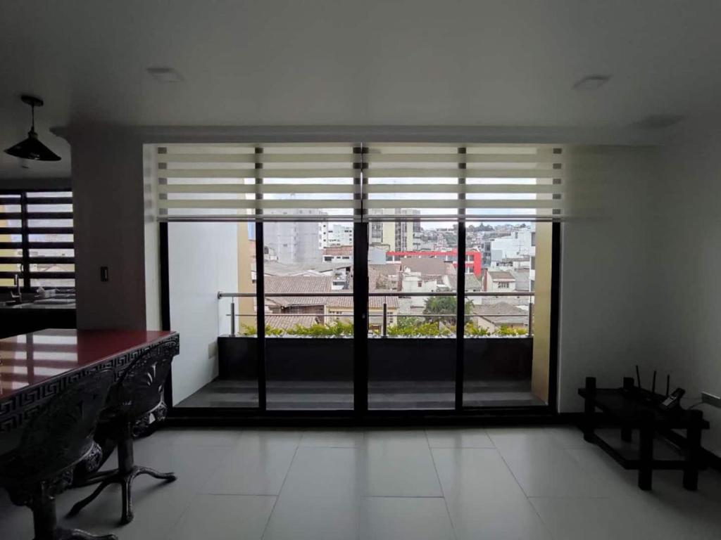 Lujoso apartamento en el centro de Ambato - 3