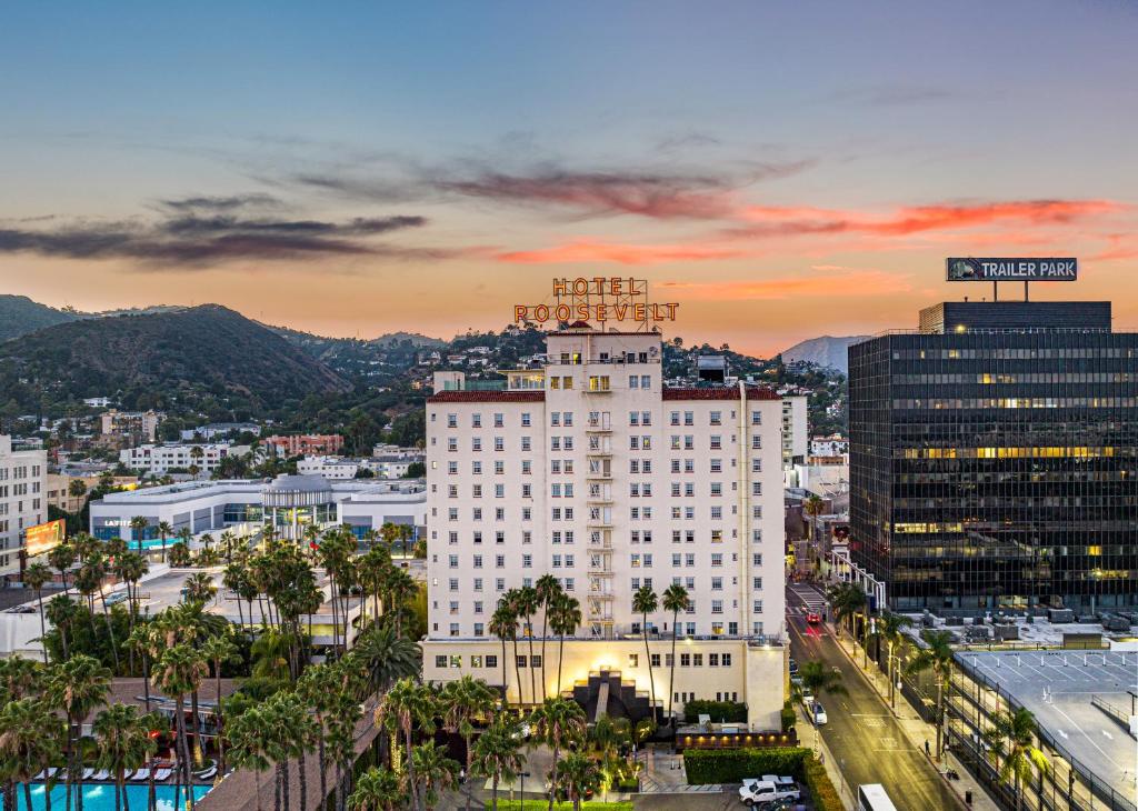 เดอะ ฮอลลีวูด รูสเวลต์ (The Hollywood Roosevelt)